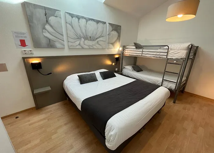 Cit\'Hotel Le Cheval Blanc