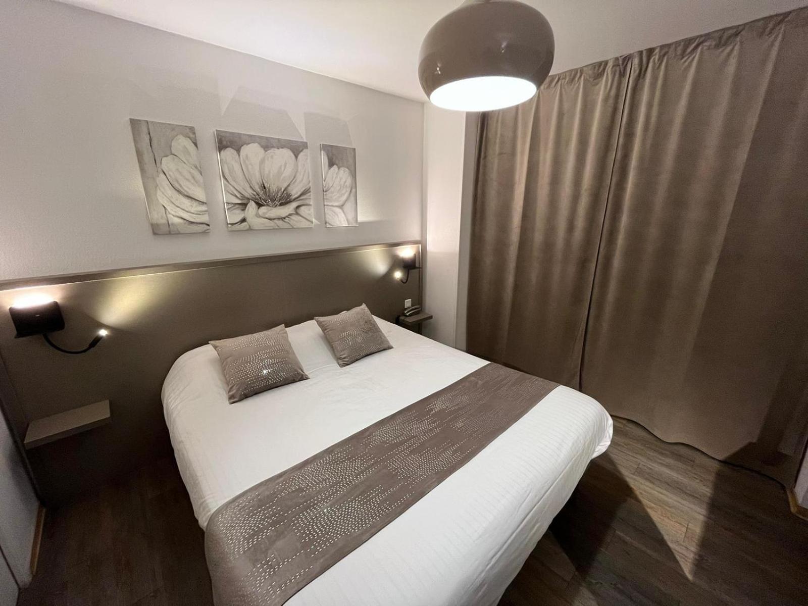Hotel Cit'hotel Le Cheval Blanc 3*