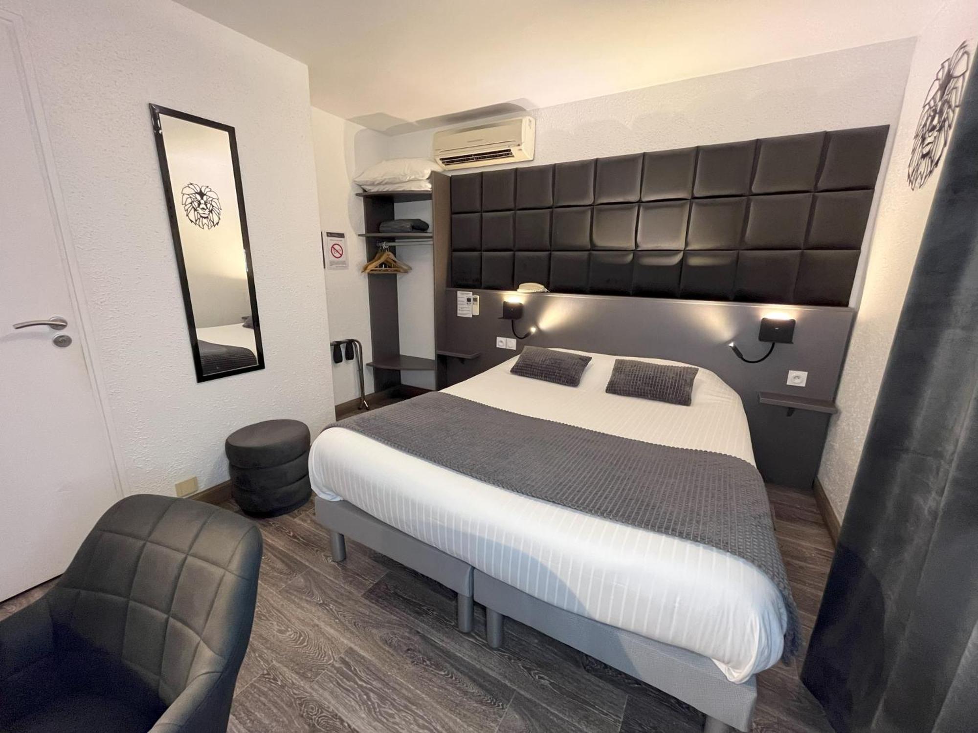 Cit'hotel Le Cheval Blanc Hotel 3*
